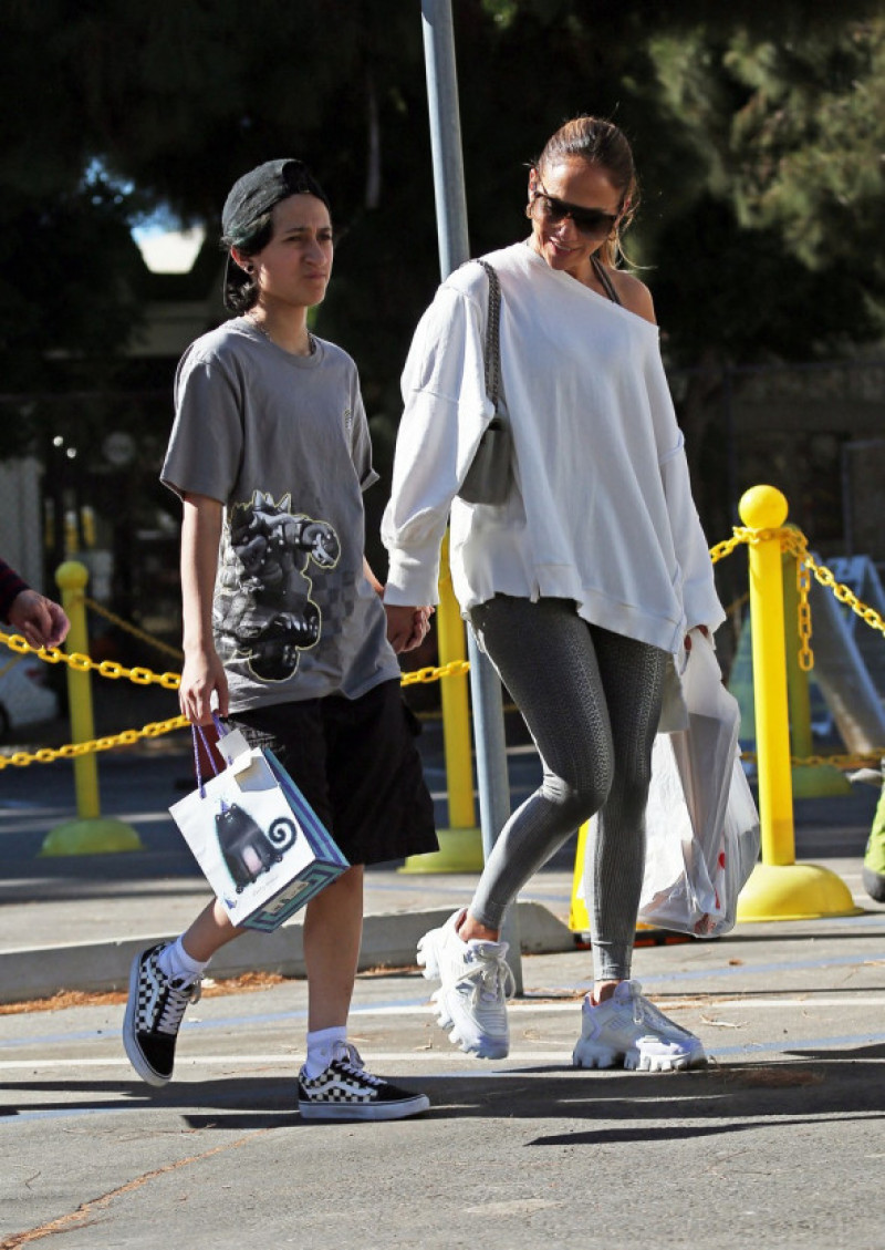 Jennifer Lopez si Emme