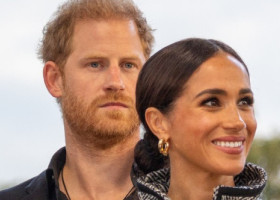 Cine este miliardarul care i-ar fi ajutat pe Harry și Meghan să se mute înapoi în Marea Britanie. Tragedia care l-a unit cu prințul