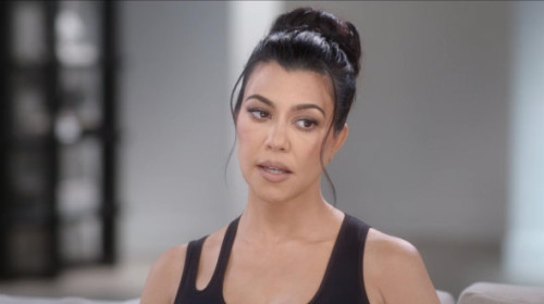 "Îi protejează fața de internet, dar nu și viața… priorități". Kourtney Kardashian, mustrată public după o greșeală periculoasă