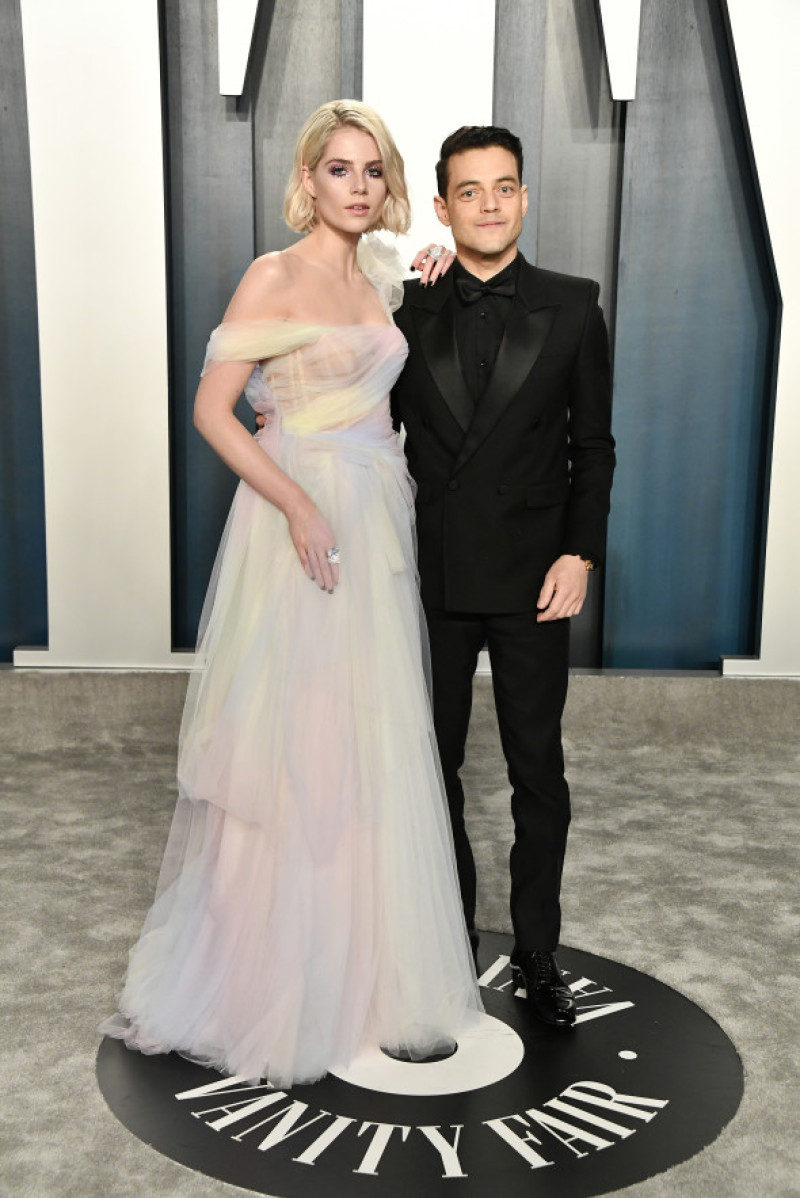 Lucy Boynton si Rami Malek
