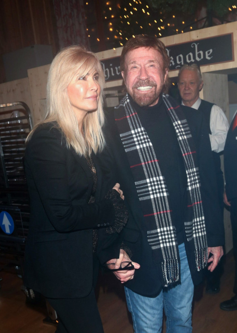 Gut Aiderbichl Christmas Market opening, 111219