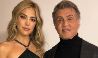 "Corpul tău este perfect”. Fotografiile cu fiica lui Stallone, în costum de baie, i-au cucerit definitiv pe fani