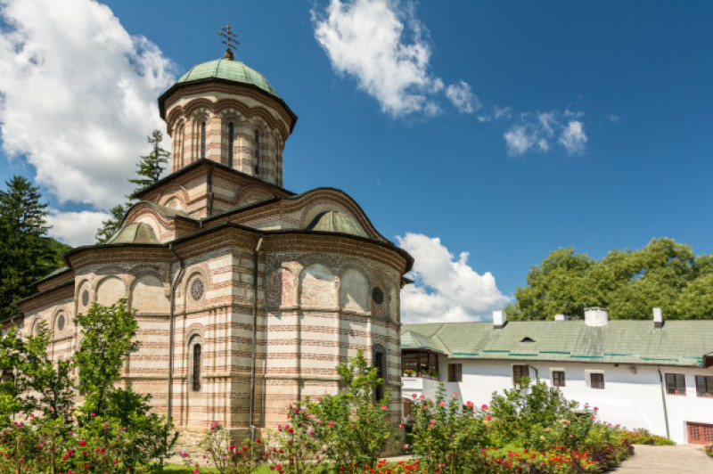 Cele mai frumoase mănăstiri din România - Cozia