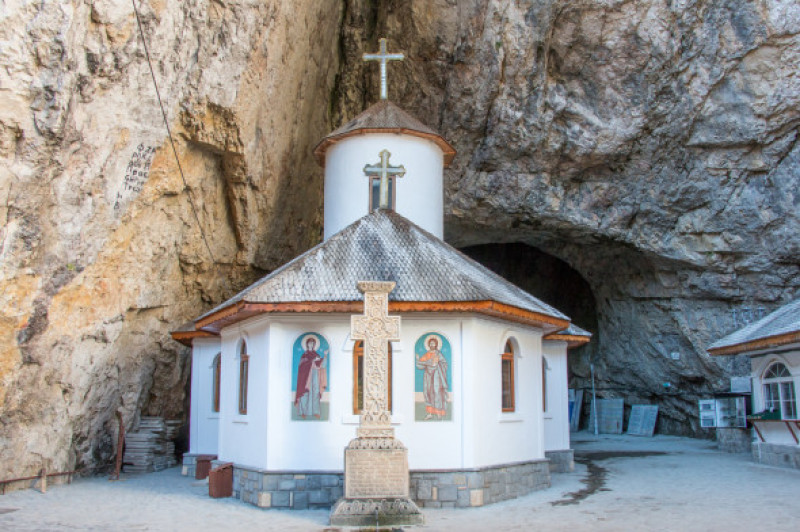 Cele mai frumoase mănăstiri din România
