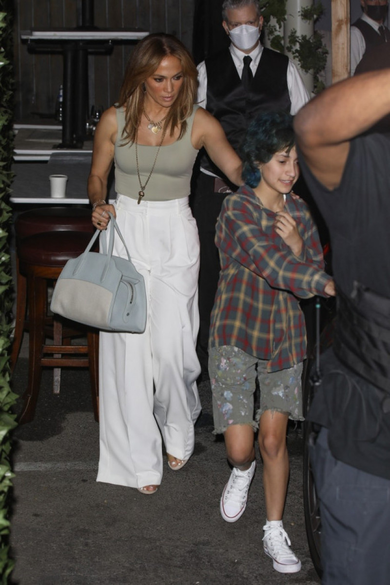 Jennifer Lopez and Ben Affleck head to Craig's for dinner
