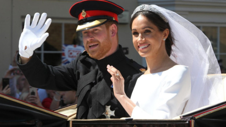 Ce i-ar fi șoptit prințul Philip reginei la nunta lui Harry și Meghan. Comentariul său a stârnit rumoare după 7 ani