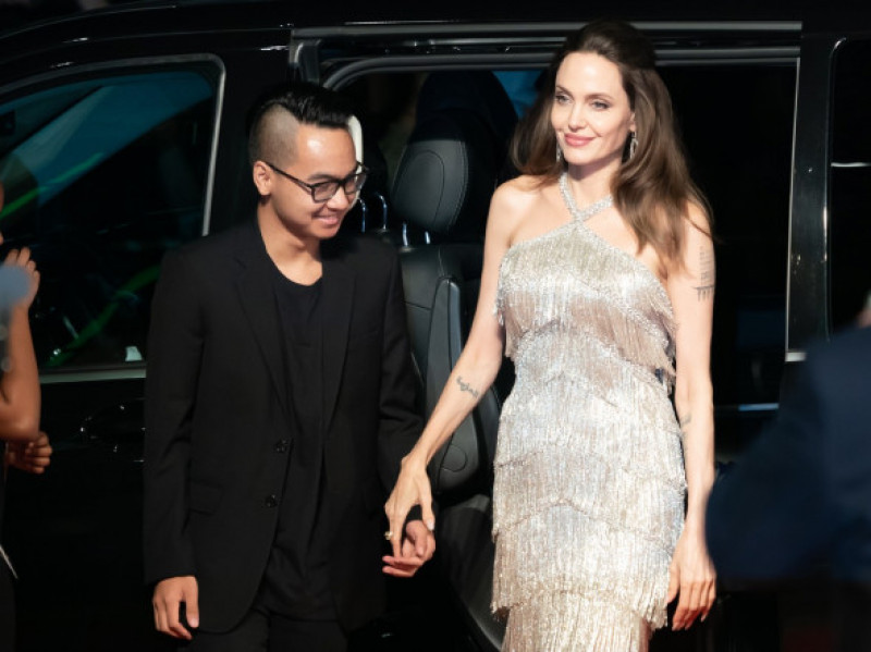 Angelina Jolie si Maddox