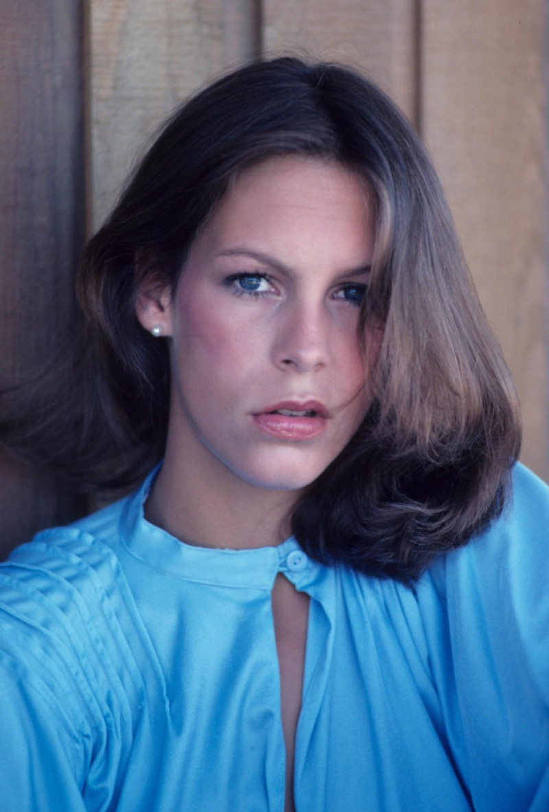 JAMIE LEE CURTIS