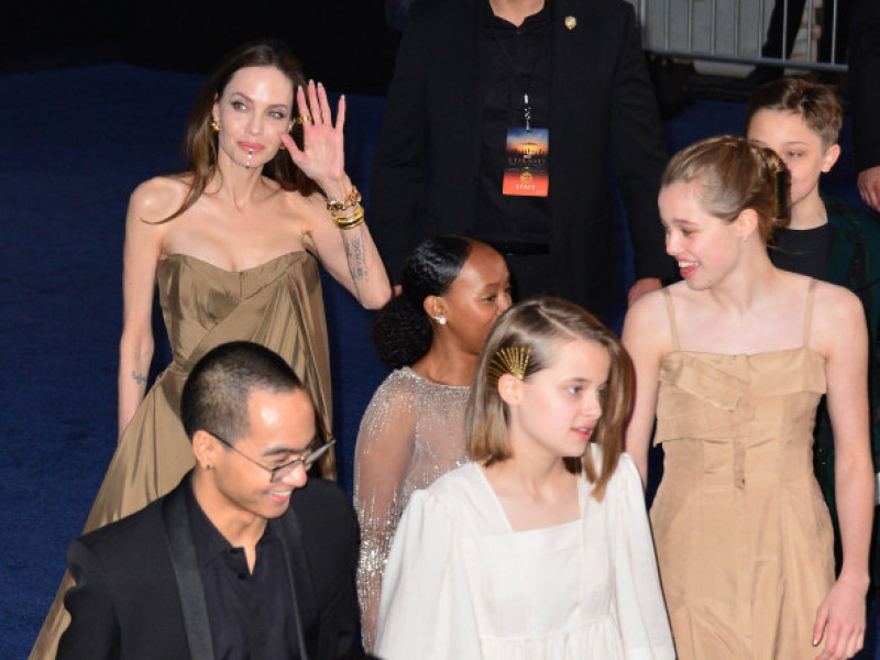 Angelina Jolie, alături de copii la premiera ”The Eternals”