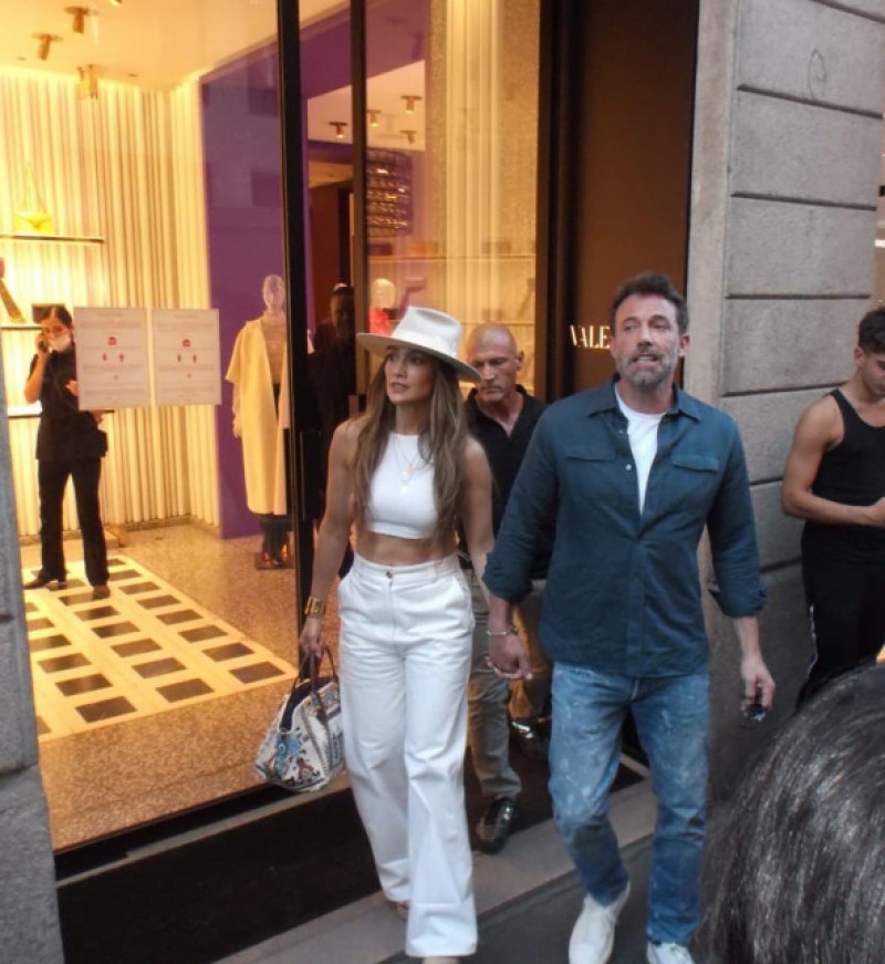 Jennifer Lopez și Ben Affleck, fotografiați în Milano