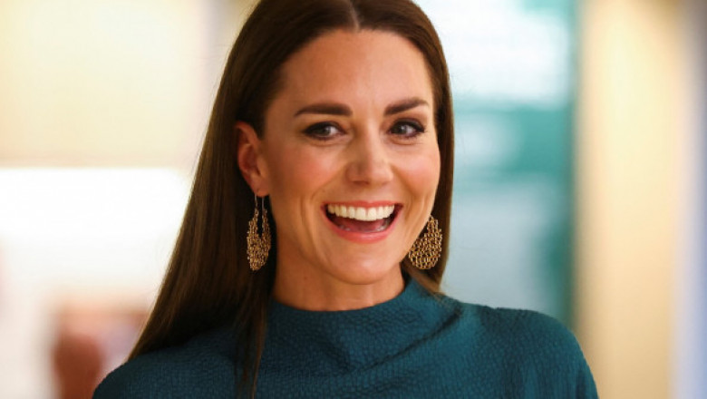 Kate Middleton și-a găsit sosia în Australia. Asemănarea dintre pictorița Brittany Dixon și ducesă i-a lăsat fără cuvinte pe internauți