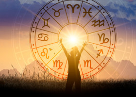 Luna decembrie 2025 aduce eliberare și renaștere.  Ce lasă fiecare zodie în urmă înainte de intrarea în 2026