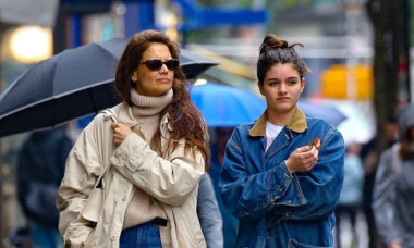 Cine este actorul pe care Suri Cruise l-ar vrea lângă mama ei, Katie Holmes: „Se înțeleg perfect, este o chimie evidentă între ei”