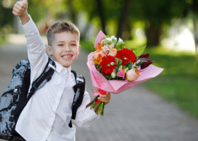 Urări pentru prima zi de școală. Cele mai frumoase mesaje și felicitări pentru părinți, copii și profesori