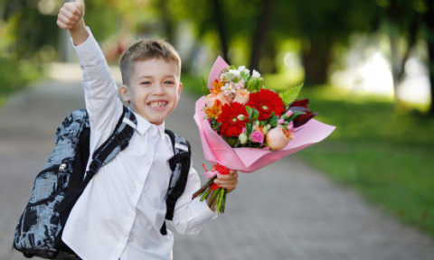 Urări pentru prima zi de școală. Cele mai frumoase mesaje și felicitări pentru părinți, copii și profesori