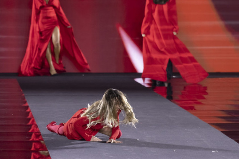 Belinda Peregrin la Săptămâna Modei de la Paris/ Profimedia