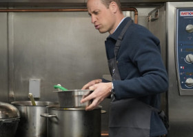 Prințul William, în bucătărie, la primul său angajament public după anunţul despre cancerul prințesei Kate. FOTO