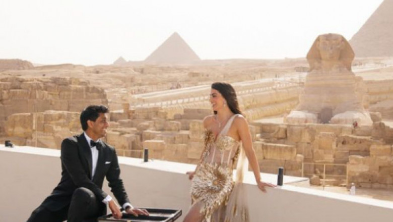 Nuntă ca deprinsă din poveștile cu regi și regine, chiar lângă piramidele din Egipt. Spectacol vizual și petrecere de 4 zile și 4 nopți