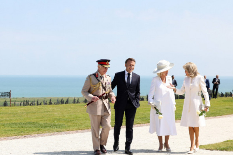 regele charles, emmanuel macron, regina Camilla și Brigitte Macron