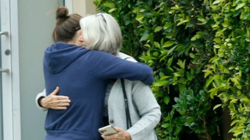 Fosta soacră o adoră. Jennifer Garner, îmbrățișare caldă pentru mama lui Ben Affleck, în Los Angeles