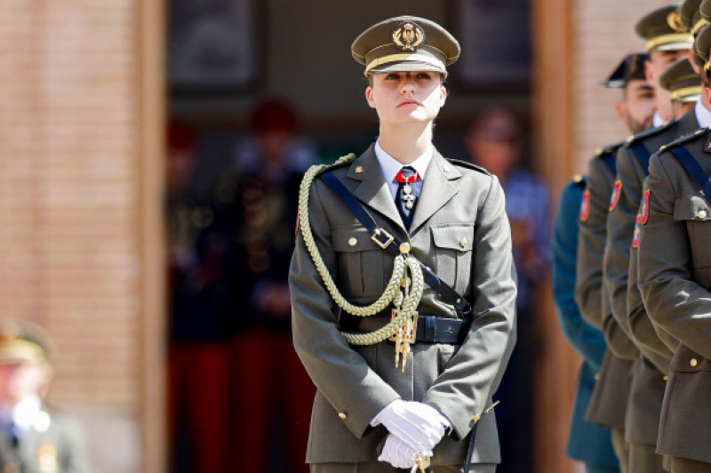 The Princess Of Asturias Picks Up Her Father'S Witness And Gears Farewell From Zaragoza At The Delivery Of Los Despachos, Spain - 03 Jul 2024