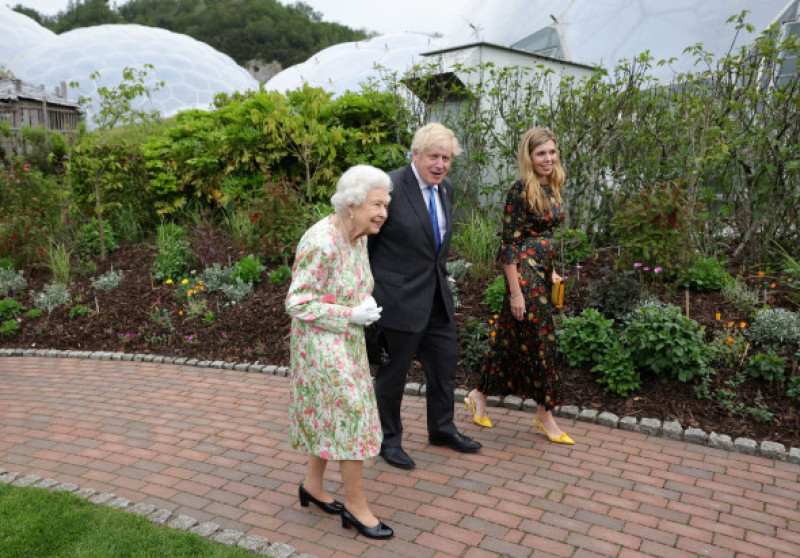 Regina Elisabeta și Boris Johnson/ Profimedia