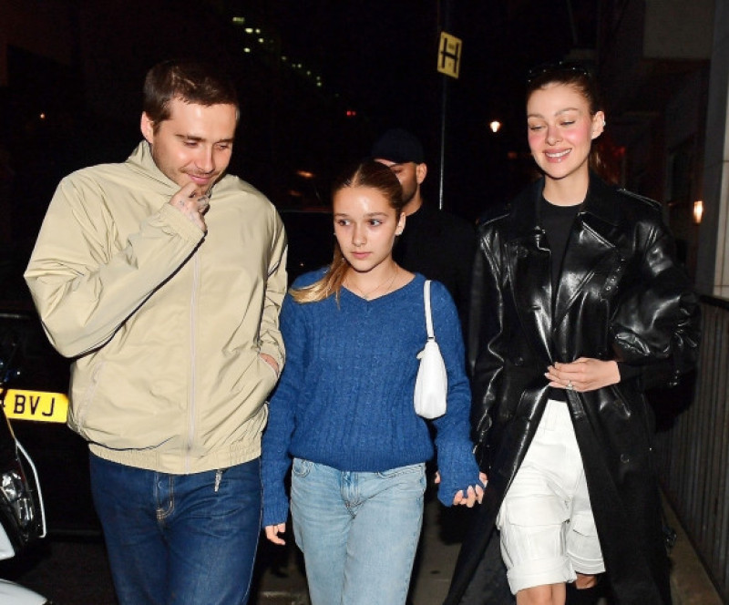 Brooklyn Beckham, Nicola Peltz și Harper Beckham/ Profimedia