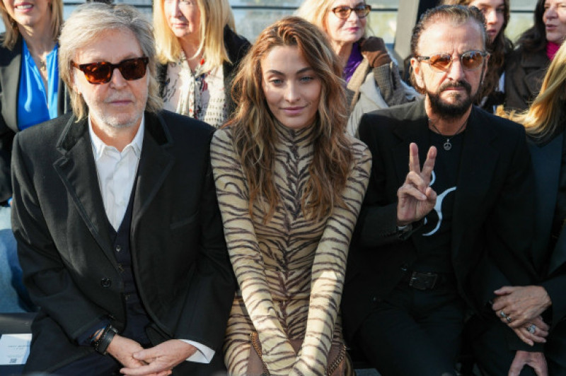 Stella McCartney: Front Row - Paris Fashion Week - Womenswear Fall/Winter 2024-2025