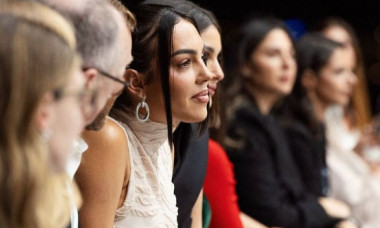 Georgina Rodriguez, într-o rochie care i-a accentuat formele voluptoase. Iubita lui Ronaldo, radiantă la Săptămâna Modei de la Riad