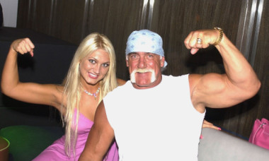 De ce s-a autoexclus Brooke din testamentul tatălui ei, Hulk Hogan, înainte de moartea acestuia. Au avut o relație tensionată