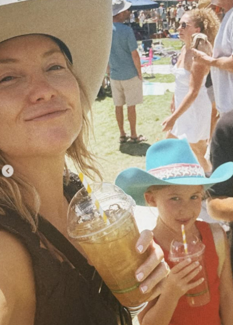 kate hudson si fiica ei