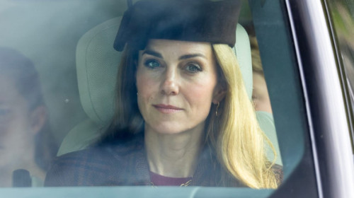 Transformările de look ale lui Kate Middleton nu sunt întâmplătoare. Prințesa își vopsește părul la fiecare schimbare din viața ei