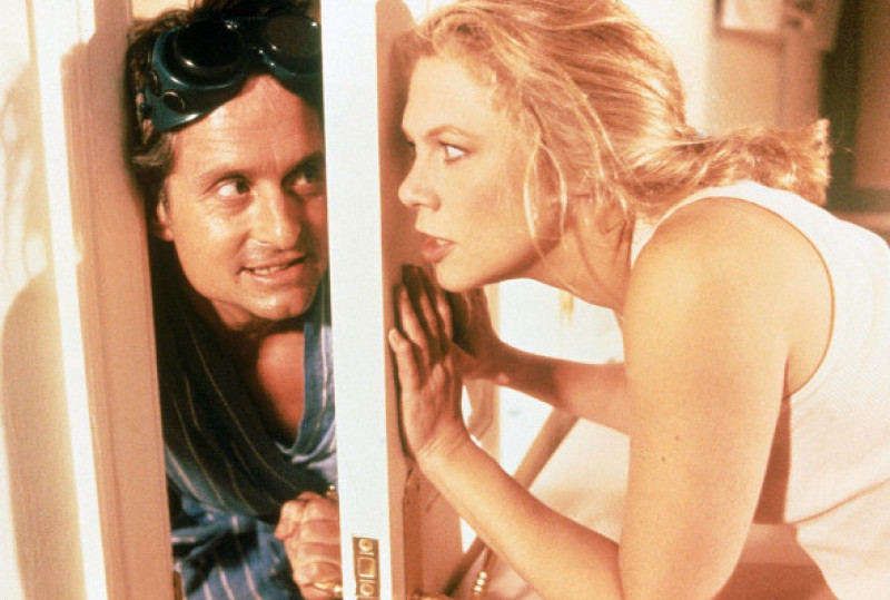 michael douglas si kathleen turner in The War of the Rose