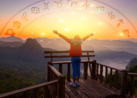 Horoscop luna noiembrie 2025. Berbecii sunt plini de energie, Balanțele învață să pună în echilibru viața personală cu profesia