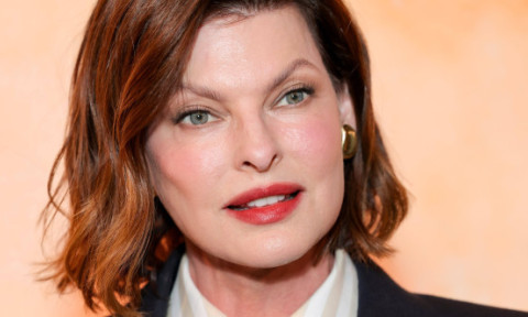 Linda Evangelista, față în față cu propria traumă, după ce acum 9 ani a fost desfigurată: Încă nu mă pot privi în oglindă. Fac terapie