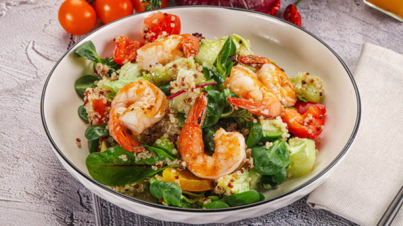 creveti, avocado, quinoa