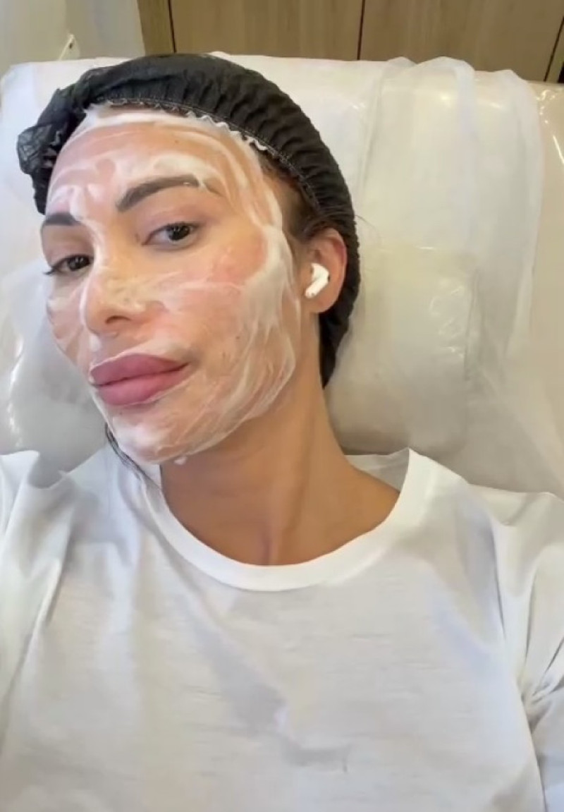 VIDEO: ‘I’ve spent Ł75,000 to become a yummy mummy after giving birth'