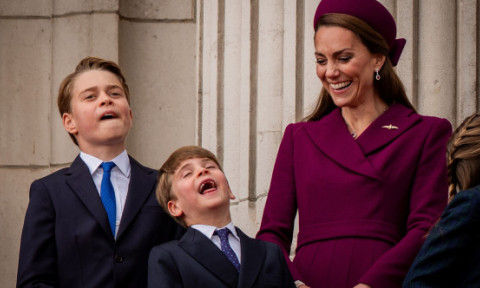 Lucrul pe care prințul Louis îl ascunde „peste tot” prin casă. Kate Middleton l-a dat de gol pe mezinul familie: „În dulapuri, în pat”