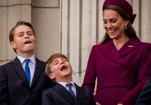 Lucrul pe care prințul Louis îl ascunde „peste tot” prin casă. Kate Middleton l-a dat de gol pe mezinul familie: „În dulapuri, în pat”
