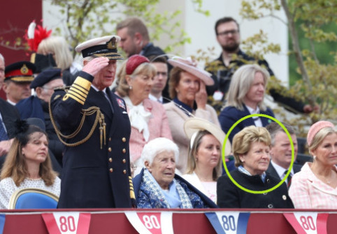Sora prințesei Diana, într-o apariție-surpriză alături de familia regală. Lady Sarah a avut o relație cu regele Charles