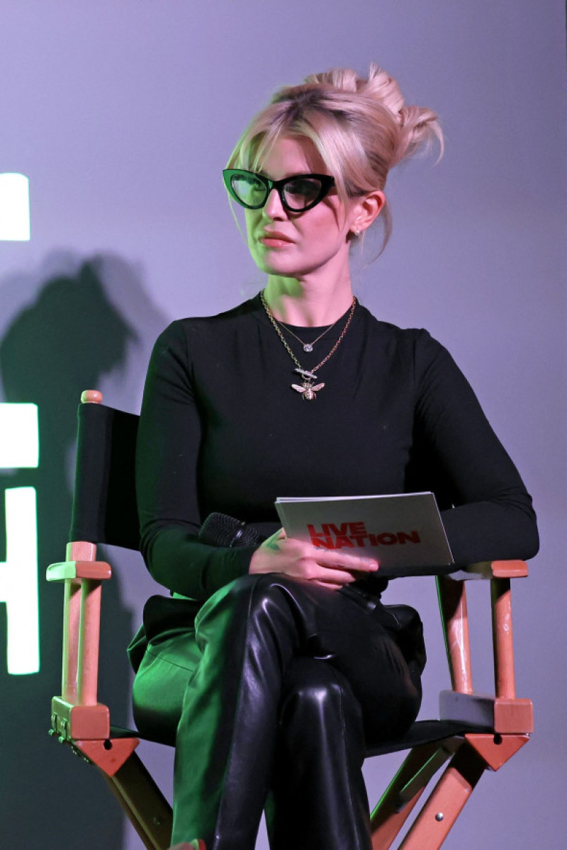 Kelly Osbourne (3)