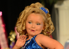 Personalitate spumoasă, copilărie plină de traume. Ce face azi, la 19 ani, Honey Boo Boo, fetița care participa la concursuri de Miss