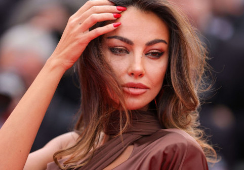 Mădălina Ghenea a spus pas Festivalului de Film de la Cannes 2025. Motivul trist care o ține în Italia: "Viața are premierele ei"