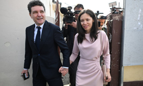 Cum a început iubirea dintre Nicușor Dan și Mirabela Grădinaru. Au avut o primă întâlnire atipică: "A fost foarte ciudat"