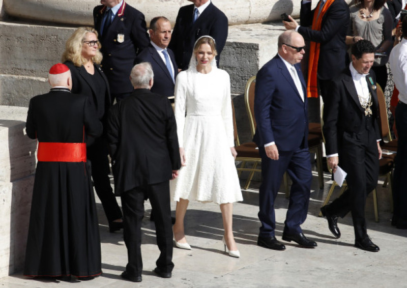 Prințul Albert și soția lui, Prințesa Charlene de Monaco, la inaugurarea Papei Leon/ Profimedia