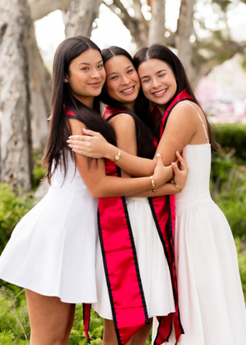 triplete absolvente (3)