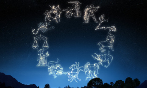 Conjuncția astrologică rară dintre Soare și Neptun le schimbă viețile. Top trei zodii care atrag noroc pe 22 martie 2026