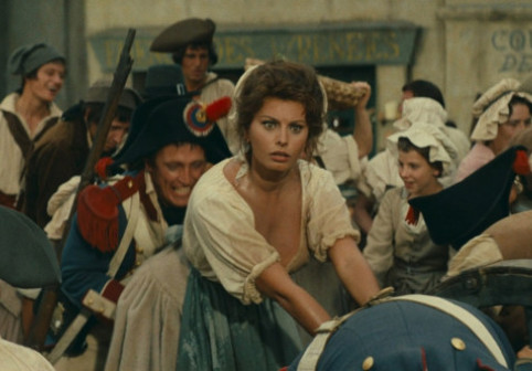 Aceasta era Sophia Loren în anii '60, când fura inimile tuturor. Cum arată acum, cu câteva luni până împlinește 91 de ani