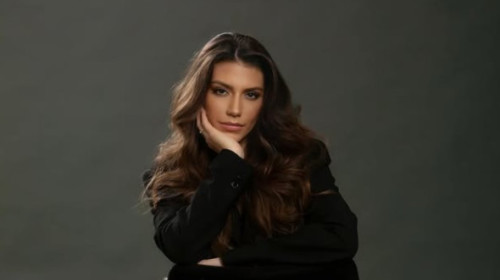 O tânără de 28 de ani, finalistă Miss Universe, a murit subit. Logodnicul ei, cu ochii în lacrimi: „Mă simt gol fără ea”