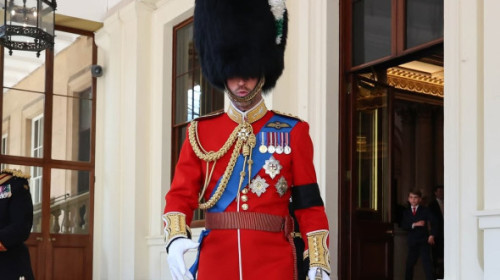 Prințul Louis, gest adorabil la Trooping the Colour. A „furat” momentul tatălui său, prințul William, la începutul paradei